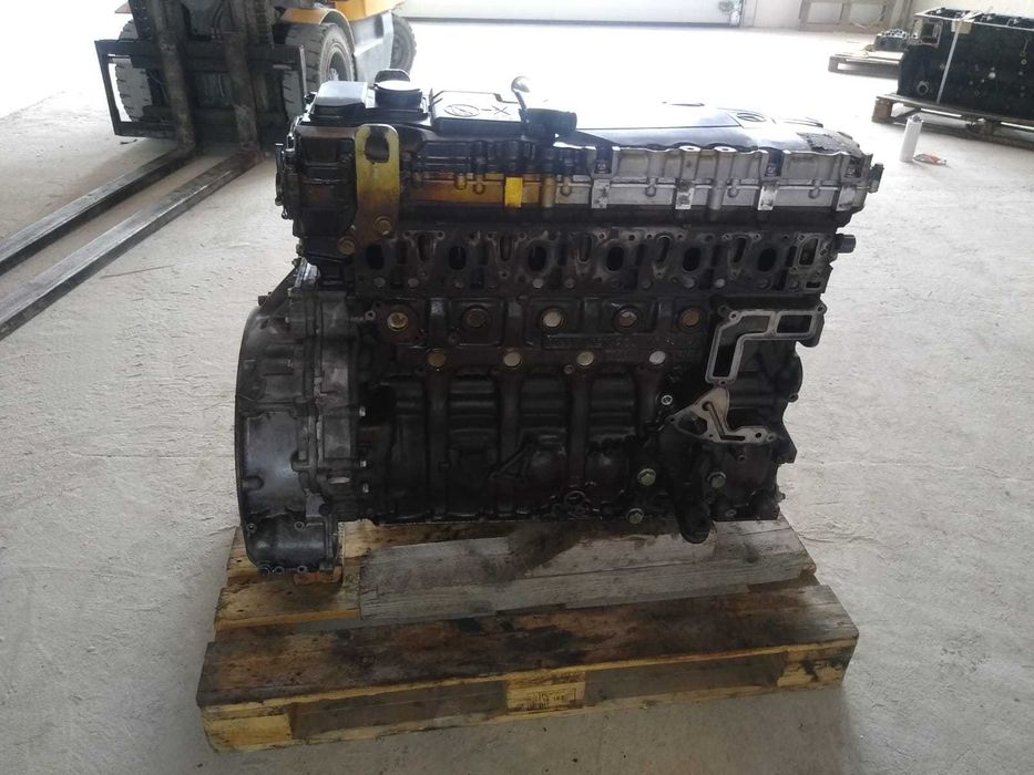 Glowica Mercedes om936 mp4 silnik euro6 Setra Class New Holland 1
