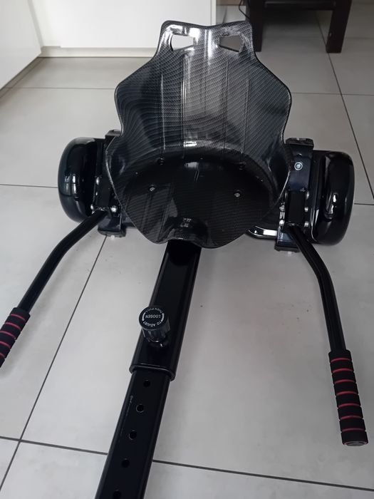 Siedzisko + deskorolka elektryczna