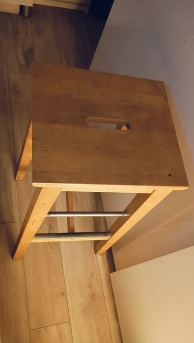 Taboret stołek barowy hoker  drewniany