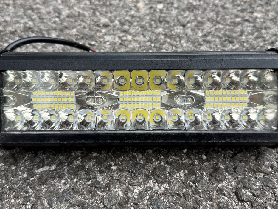 Halogen samochody LED 12V / 25cm  / off road /