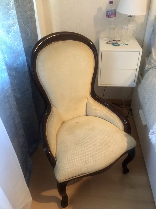 Vendo cadeirão estilo clássico