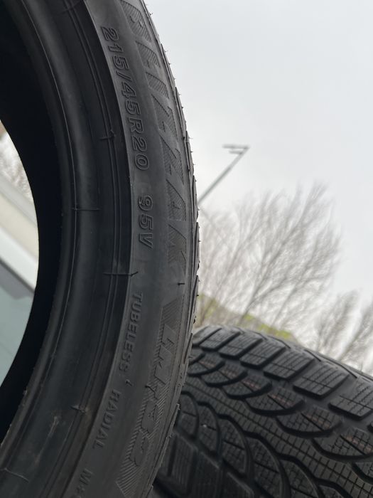 215 45 R20 2шт (зима) Нові Bridgestone Blizzak LM32