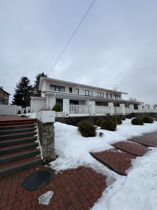 Продам таун в передмісті Вінниці