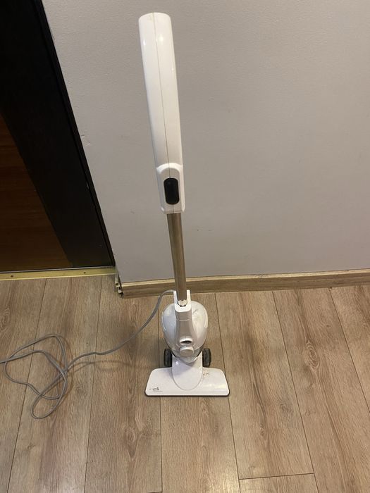 odkurzacz stojacy na kablu