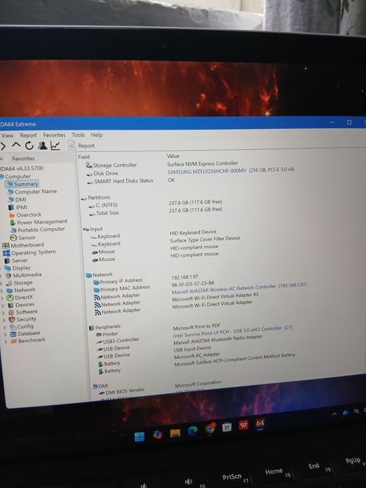 Microsoft Surface Pro 4 | i7 / 8GB / 256GB SSD + Клавіатура і Зарядка (Під ремонт / На запчастини)