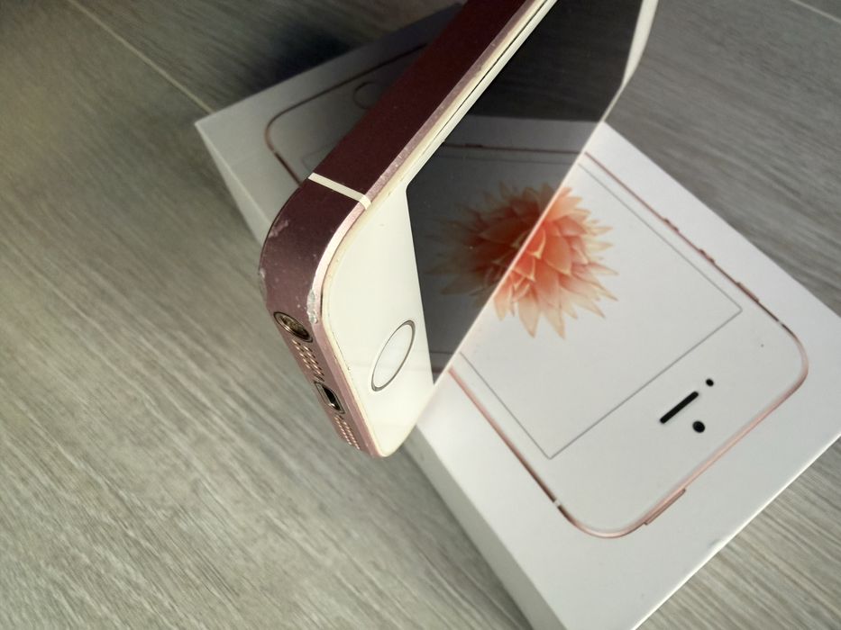 Apple iPhone SE 1. generacji 128 GB Rose Gold + pudełko i ładowarka