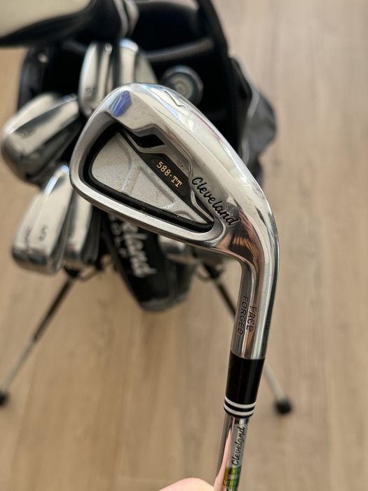 Zestaw kijów golfowych Cleveland