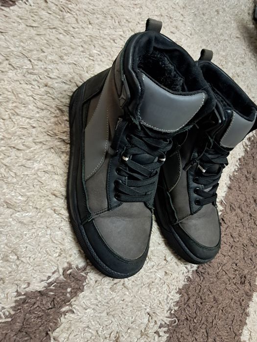 Ботинки зимние 37 размер в идеальном состоянии