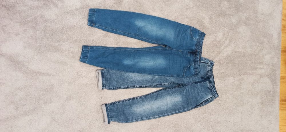 Jeansy, spodnie chłopięce rozm. 134