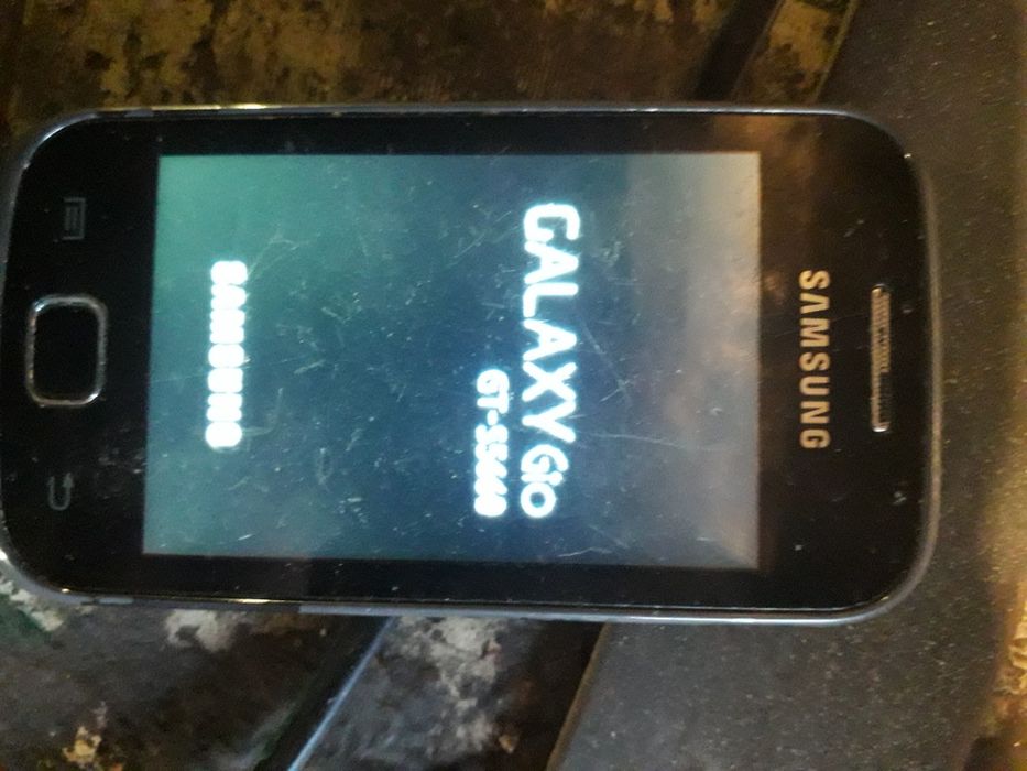 Мобильный телефон самсунг GT-S5660