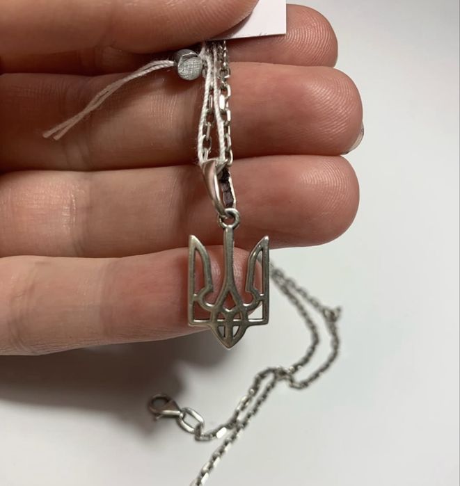 Срібна підвіска Тризуб