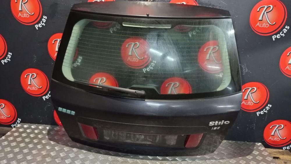 Tampa Da Mala Fiat Stilo (192_)