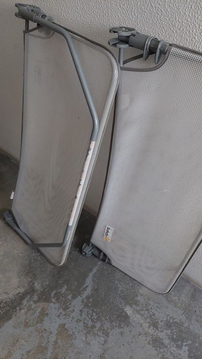 2 proteçoes de cama de criança