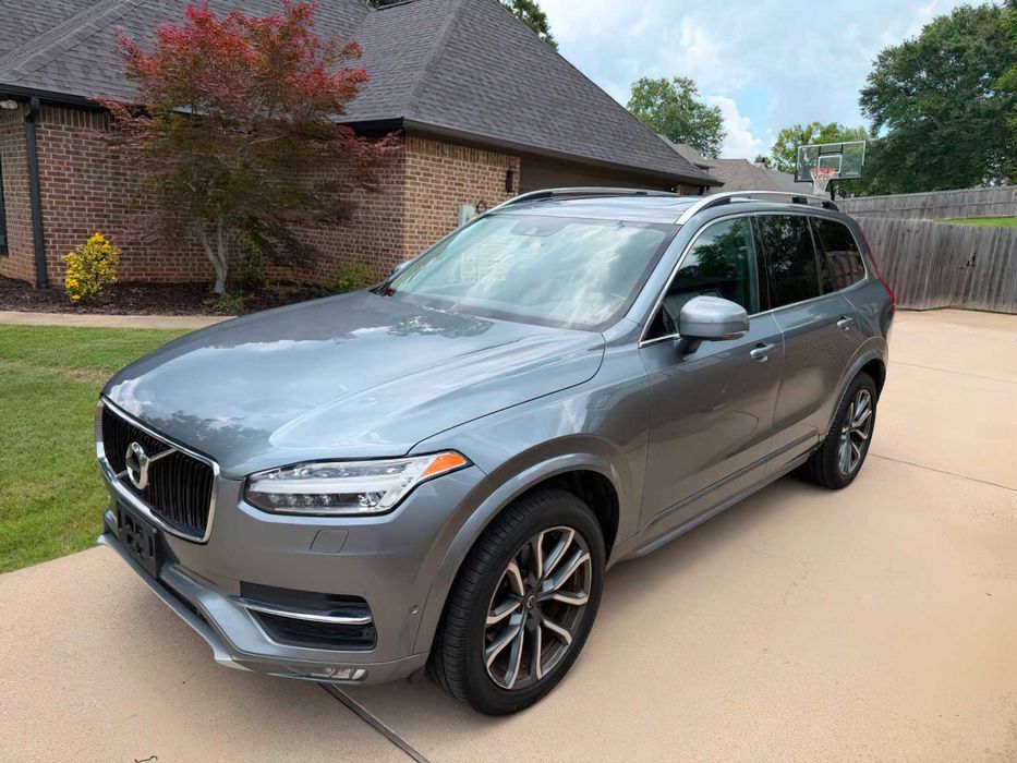 Volvo XC90 T5 Momentum 7-Passenger      2018