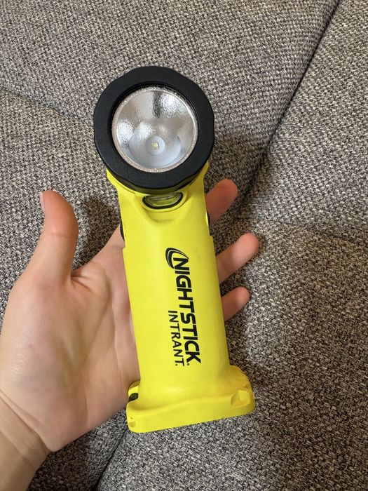Latarka kątowa Nightstick 5568