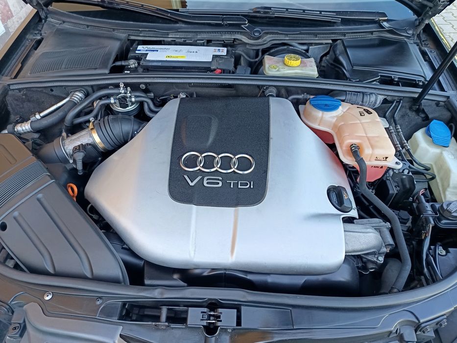 Audi B7 A4 2.5 V6 (109.000). km Reais