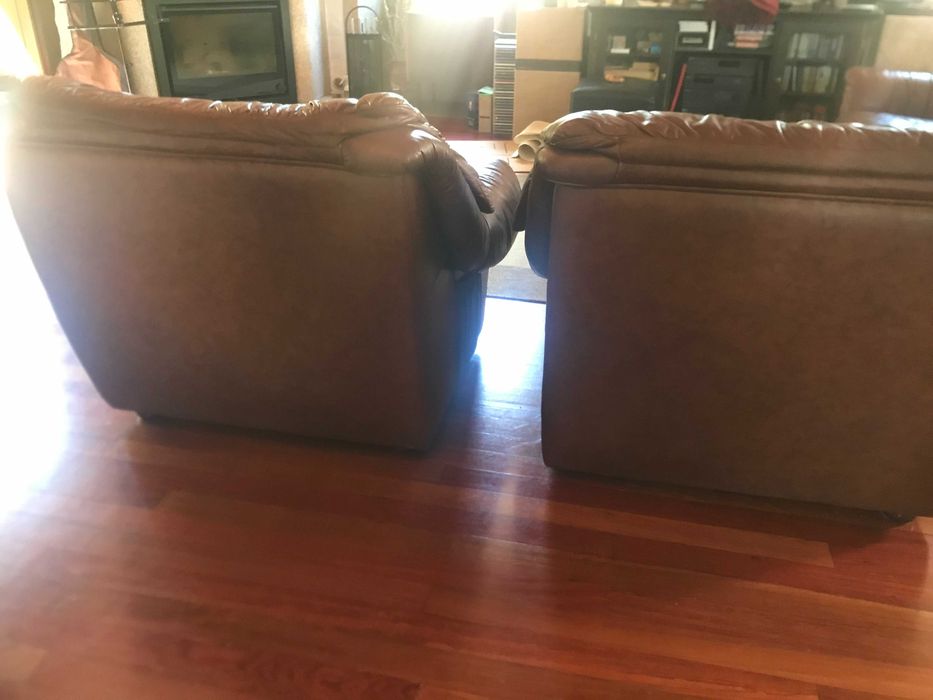 Conjunto de sofás - 2 individuais e 1 sofá-cama