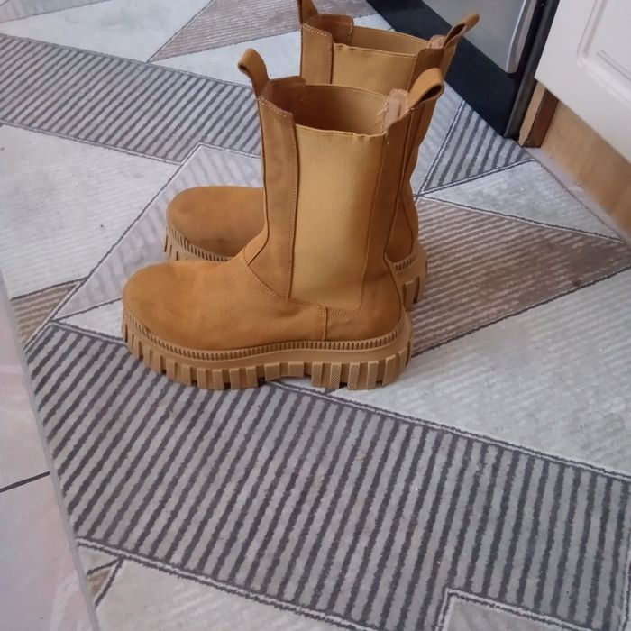 Swetr  hm botki musztardowe 39