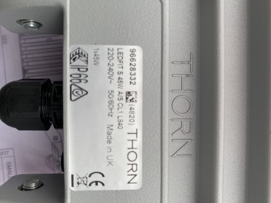 LED Reflektor Halogen Lampa Aluminium Zumtobel