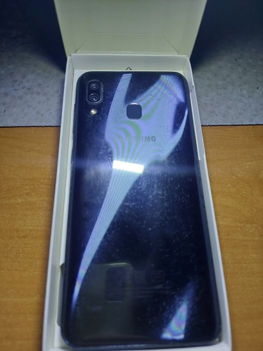 Samsung a30.Lenovo s820. Motorola g32