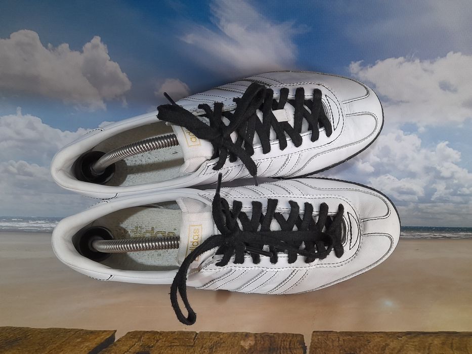 Adidas Universal оригінал чоловічі шкіряні кросівки 27 см.
