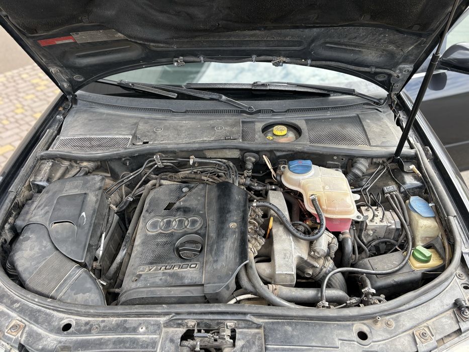 Audi A6C5 автомат 1.8 гбо