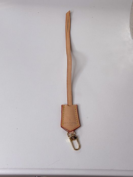 Breloczek brelok zawieskza LV Louis vuitton