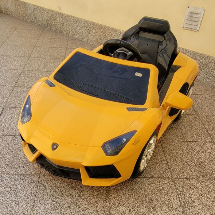 Lamborghini de criança Avariado