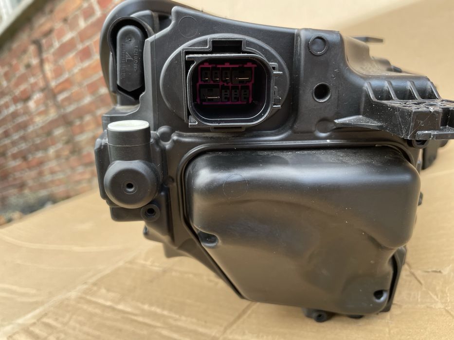 Фара ліва audi a4 b9 рестайлінг