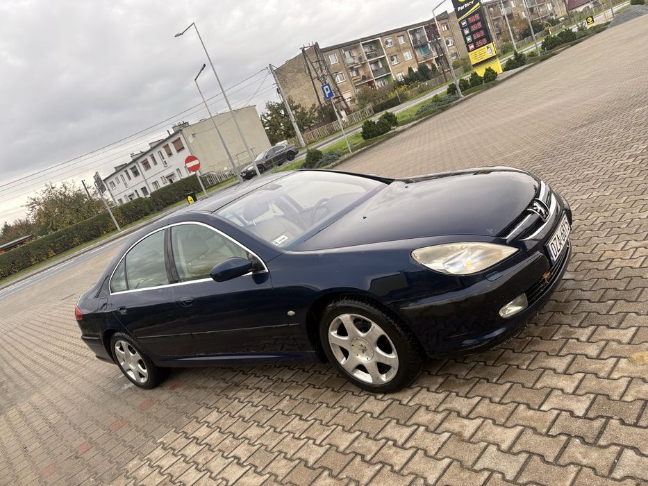 Peugeot 607