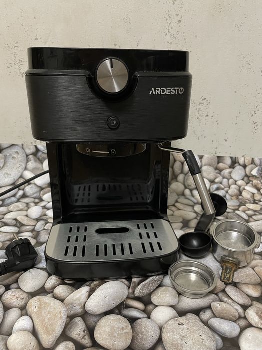 Рожкова кавомашина Ardesto