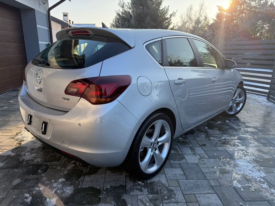 Opel Astra J 2.0d #Cosmo#Sport#Individual#