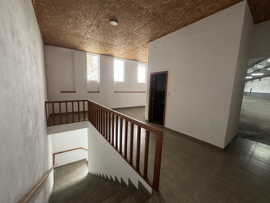 Arrendo armazem 640m2