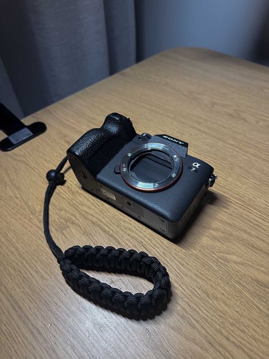 Aparat SONY A7 IV - jak nowy, 1884 migawka, gratisy, gwarancja