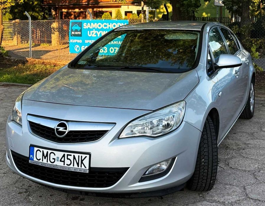 Astra J 2010 1.4 LPG do 2034 bez rdzy 1Właściciel 13 lat 100 % sprawna