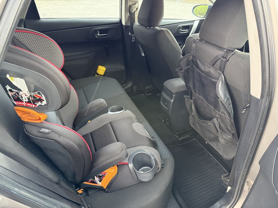 Toyota Auris 2013 хечбек БЕНЗИН 1.3