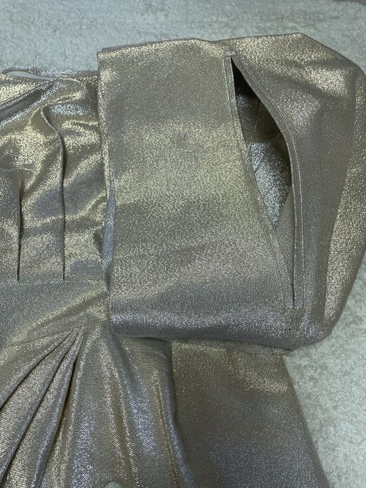 Вечірнє вбрання, S