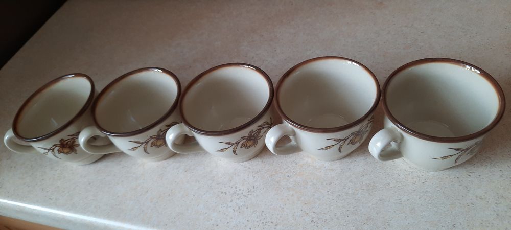 5 filiżanek Pruszków PRL