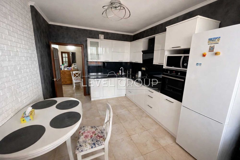 Продаж просторої 1к квартири 59м² ЖК Голосіїво, Метро, з ГЕНЕРАТОРОМ!