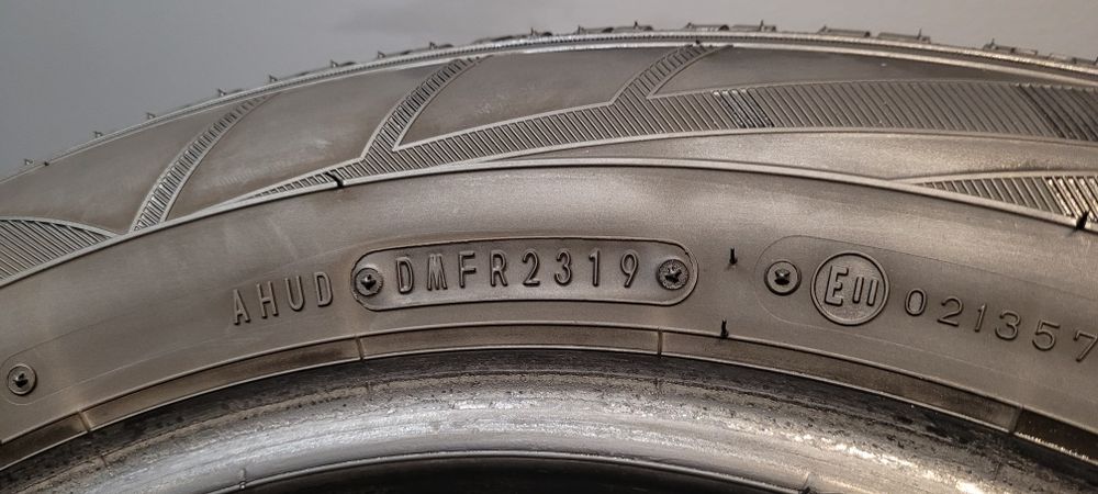 Шини 215/55 R16 FALKEN Eurowinter резина Зима колеса гума з Німеччини