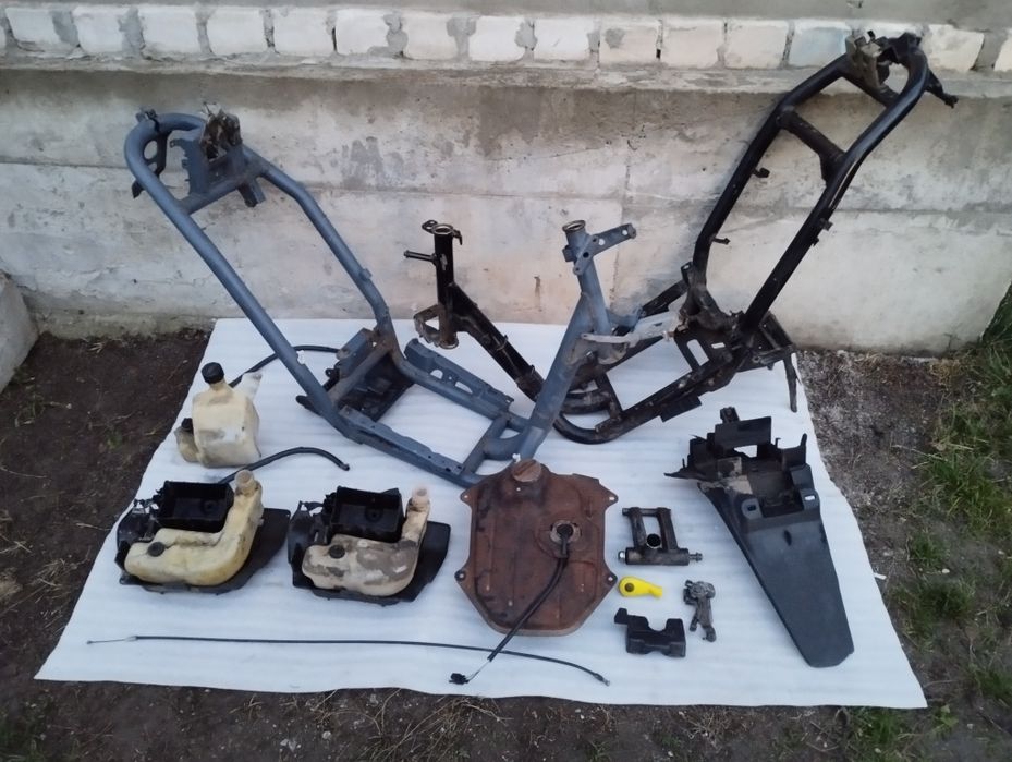 Разборка/Пластик Хонда Дио 18/25/27/28/SR/ZX/Fit