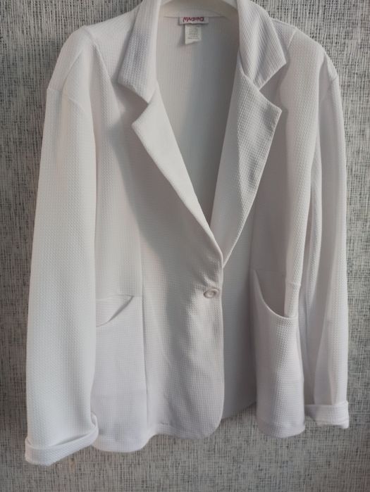 Продам женские жакеты,все в идеальном состоянии