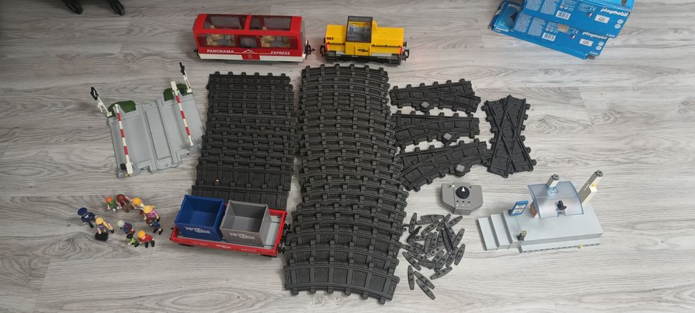 Elektryczna kolejka Playmobil pociąg