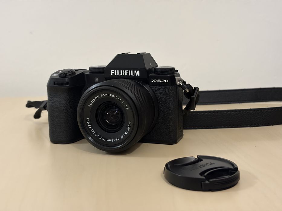 Aparat fotograficzny Fujifilm XS-20 + obiektyw 15-45mm