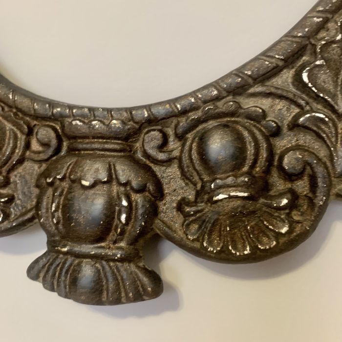 Рамка  дзеркало метал бронза латунь дюралюміній