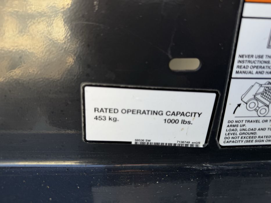 BobCat S100 pá carregadora