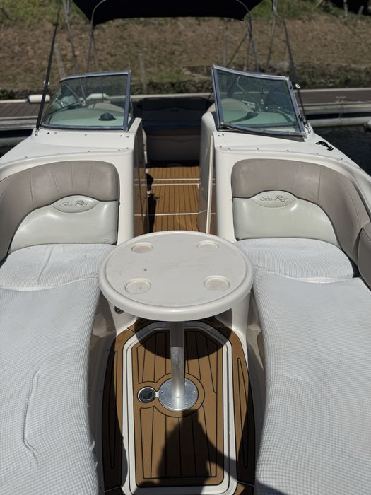 Barco Lancha SEA RAY 240 sundeck