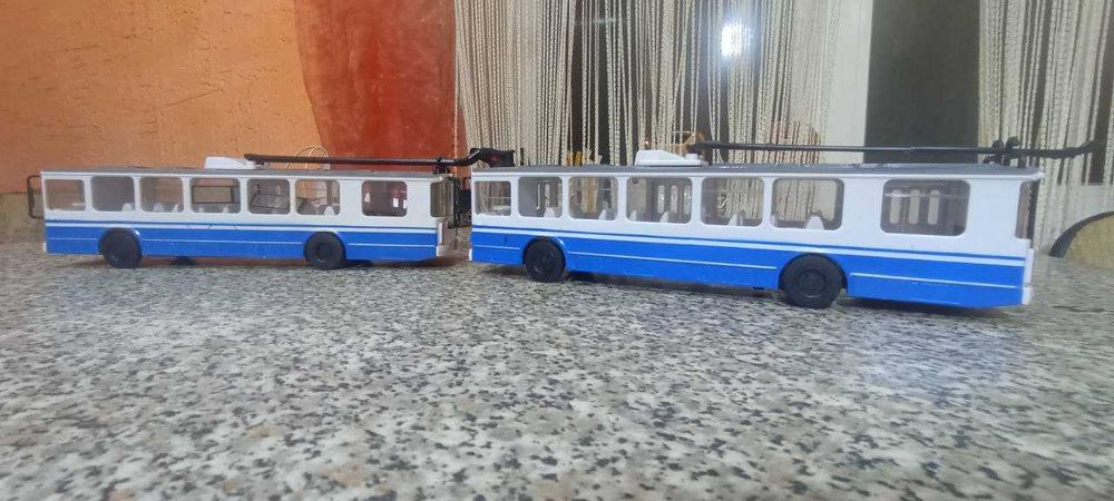 ЗИУ-9 сцепка, СМЕ (поезд), автоинорматор, свет фар, отк-закр двери