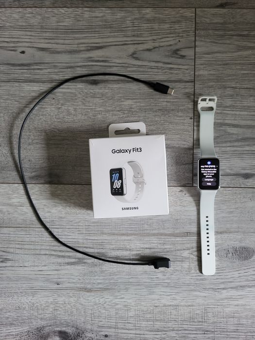 Samsung Galaxy Fit 3 smartband smartwatch opaska sportowa