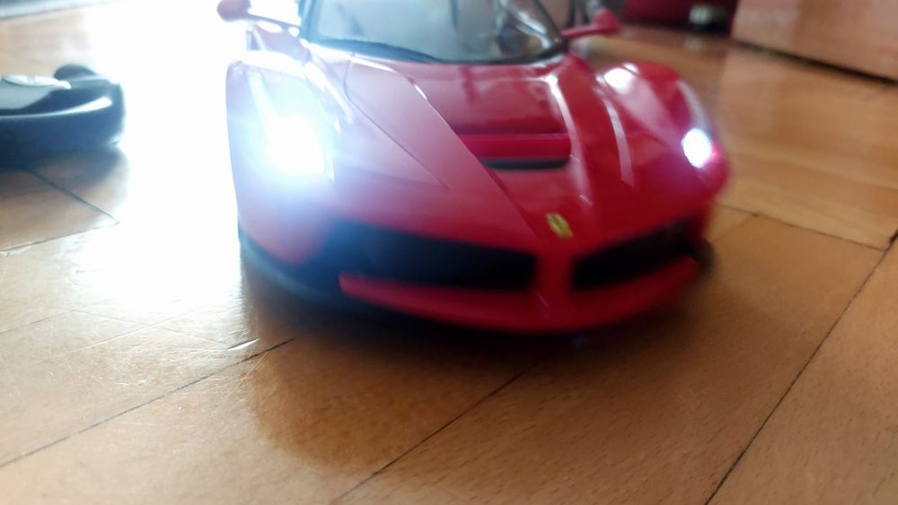 Auto na pilota Ferrari